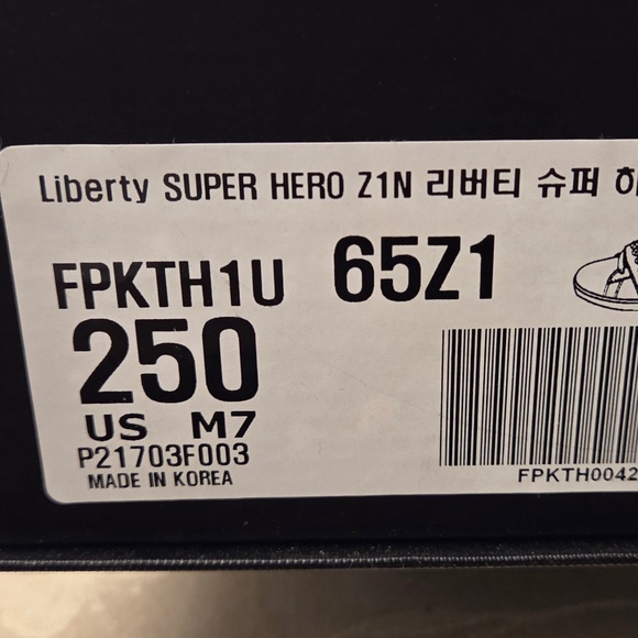 VIXX PONY "Liberty" Limited Edition SUPER HERO Black Sneakers 'RARE' KPOP - Picture 2 of 15